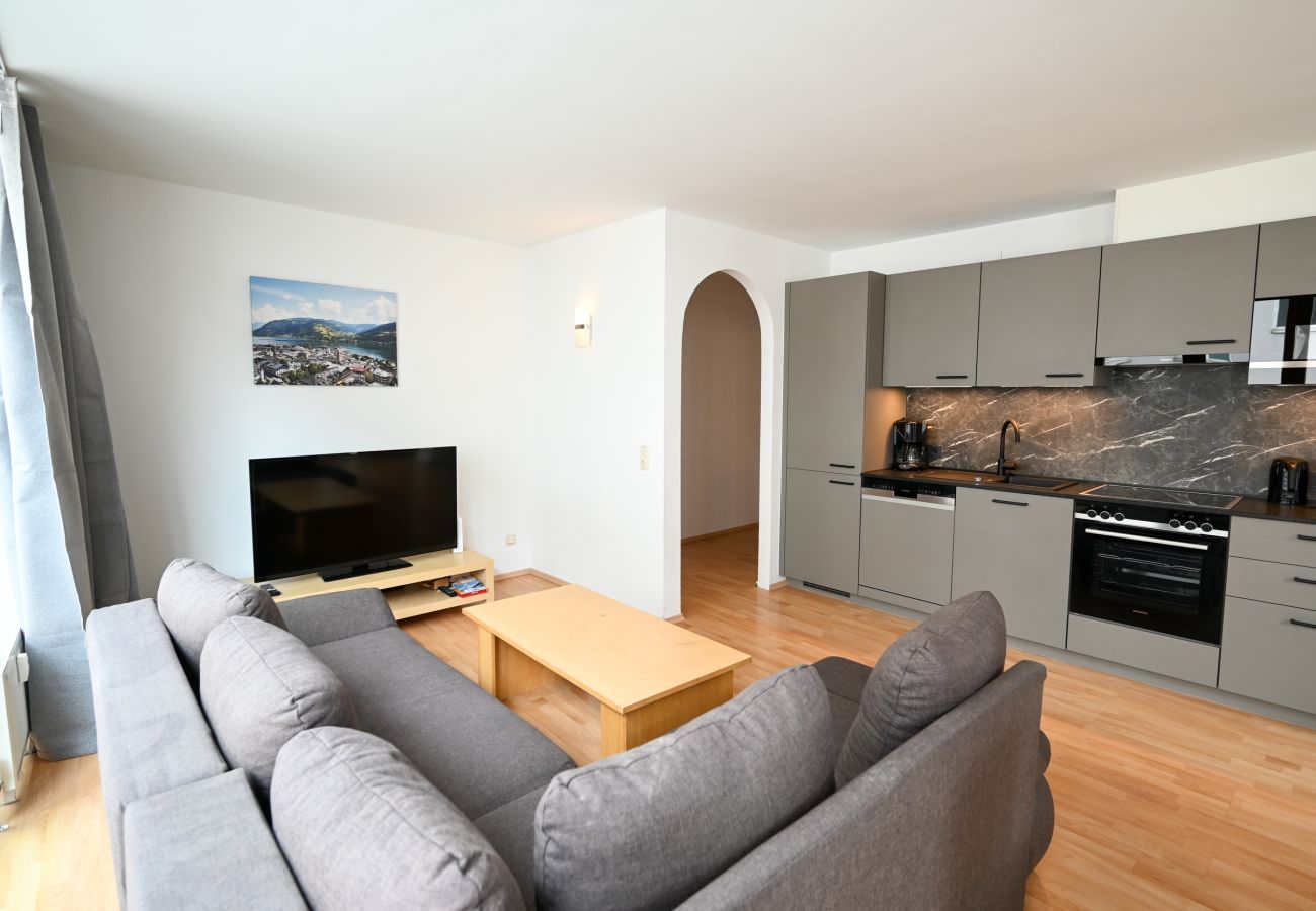 Apartment in Zell am See - Apartment ZELL CITY - next to ski lift and town