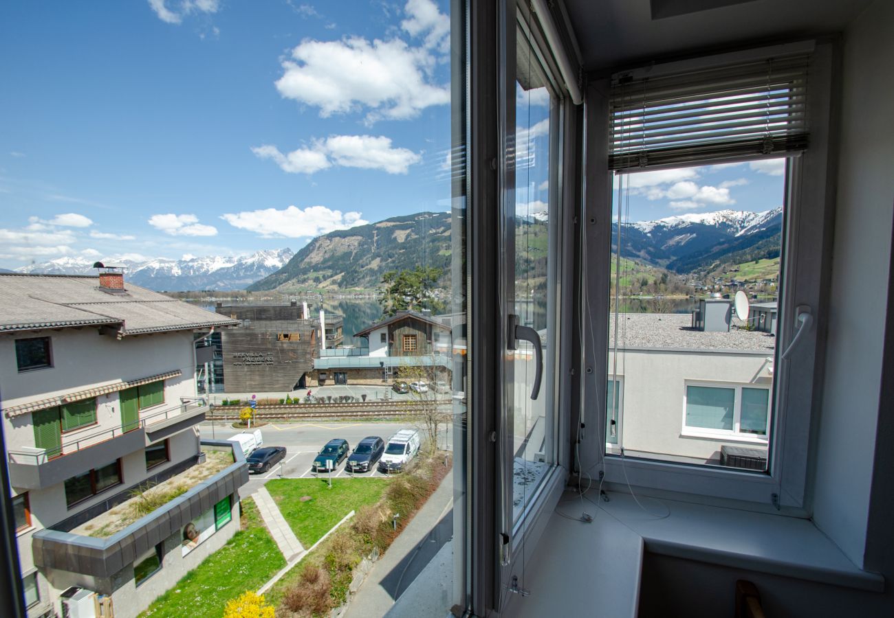 Apartment in Zell am See - Penthouse A Zell am See with lake view