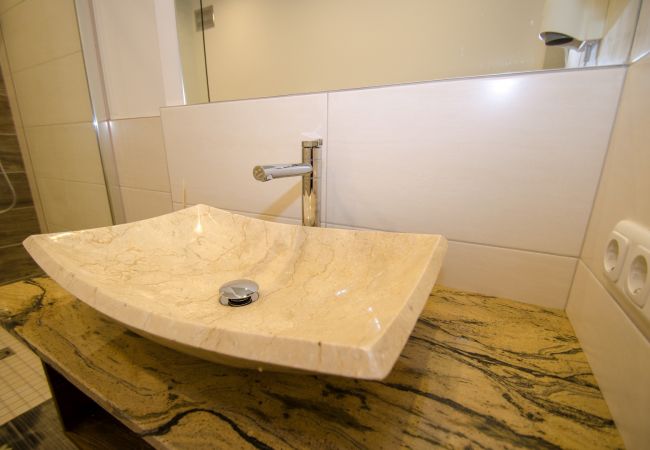 Apartment in Zell am See - Apartment Summer & Winter Fun II - 200 m from ski Apartment in Zell am See - Apartment Summer & Winter Fun II - 200 m from ski