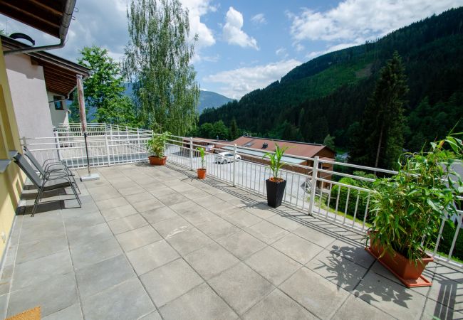 Apartment in Zell am See - Penthouse Summer & Winter Fun 3, roof terrace Apartment in Zell am See - Penthouse Summer & Winter Fun 3, roof terrace
