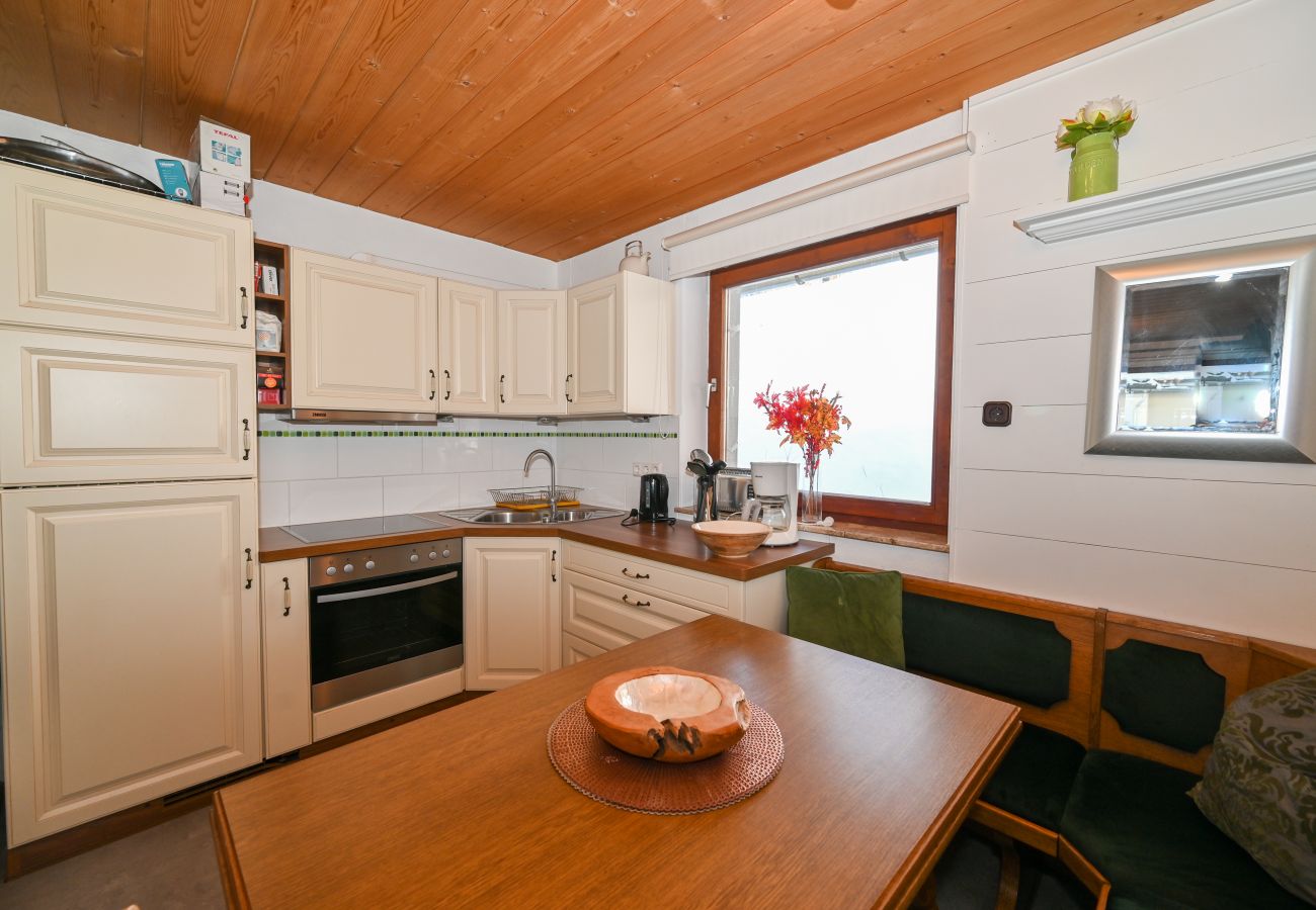 Apartment in Zell am See - BUDGET Chalet Alpine - Apartment B