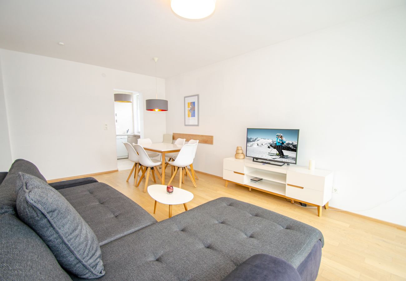 Apartment in Zell am See - Apartment CityXpress Ski in/Ski out with balcony