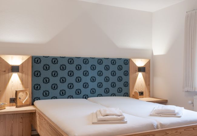 House in Zell am See - Chalet Love the Alps, 22pax, near ski lift House in Zell am See - Chalet Love the Alps, 22pax, near ski lift