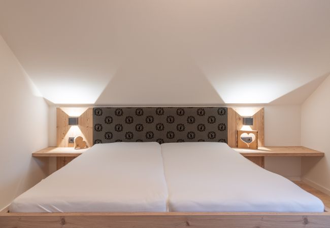 House in Zell am See - Chalet Love the Alps, 22pax, near ski lift House in Zell am See - Chalet Love the Alps, 22pax, near ski lift