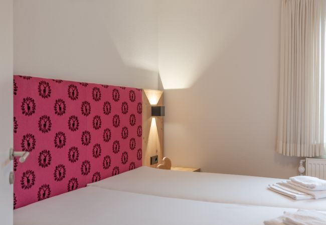 House in Zell am See - Chalet Love the Alps, 22pax, near ski lift House in Zell am See - Chalet Love the Alps, 22pax, near ski lift