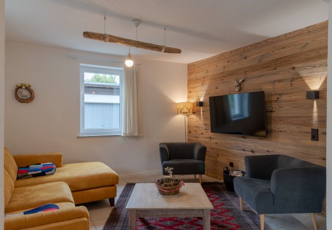 House in Zell am See - Chalet Love the Alps, 22pax, near ski lift House in Zell am See - Chalet Love the Alps, 22pax, near ski lift