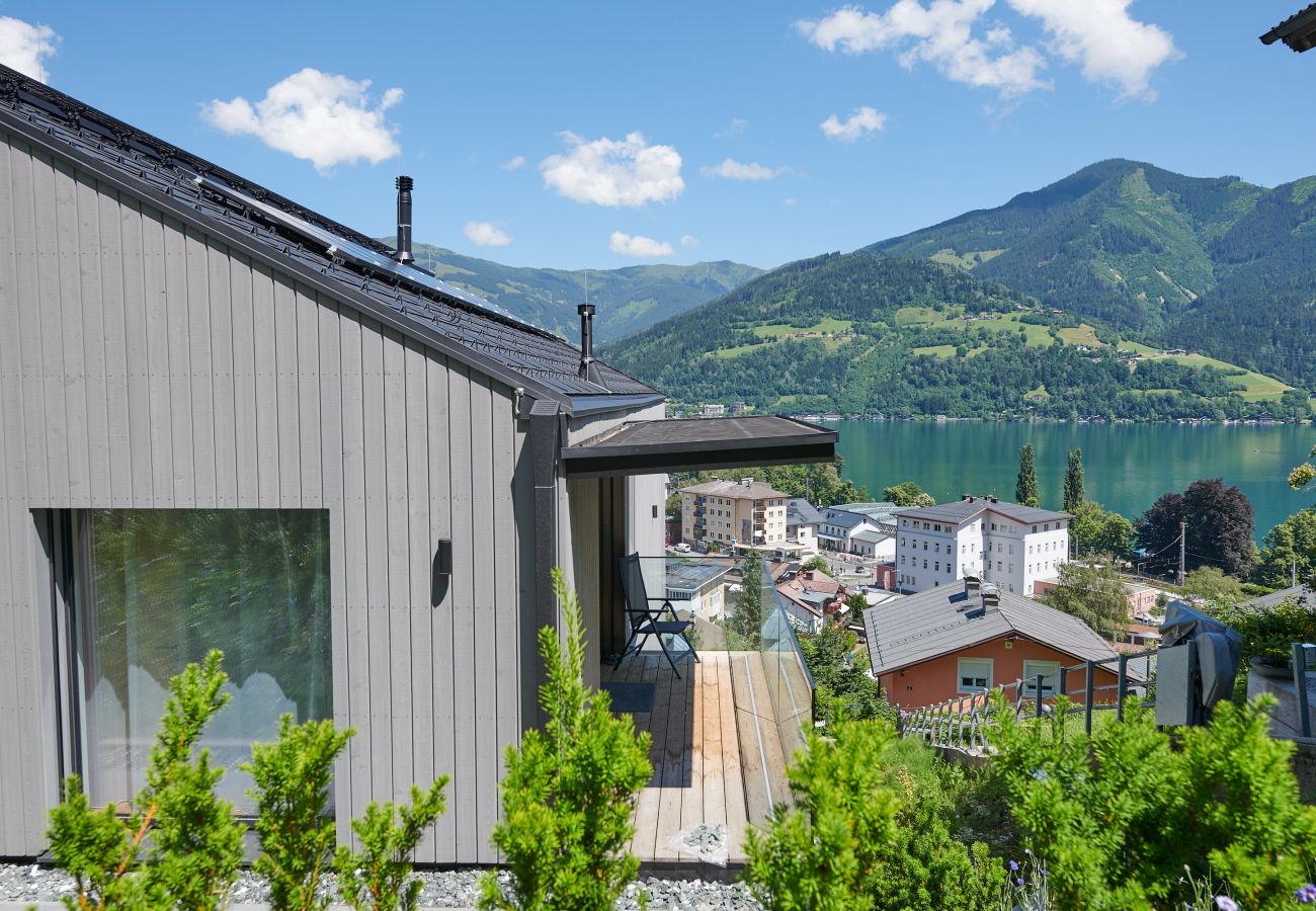 Apartment in Zell am See - NEW! Bear And Bison Lake View - Ski in Ski out