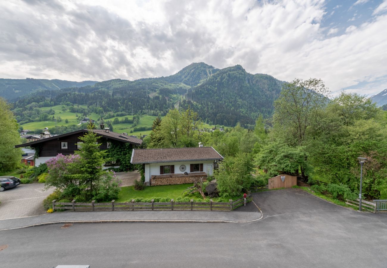 Apartment in Kaprun - Apartment Glacier View 12.6. with balcony