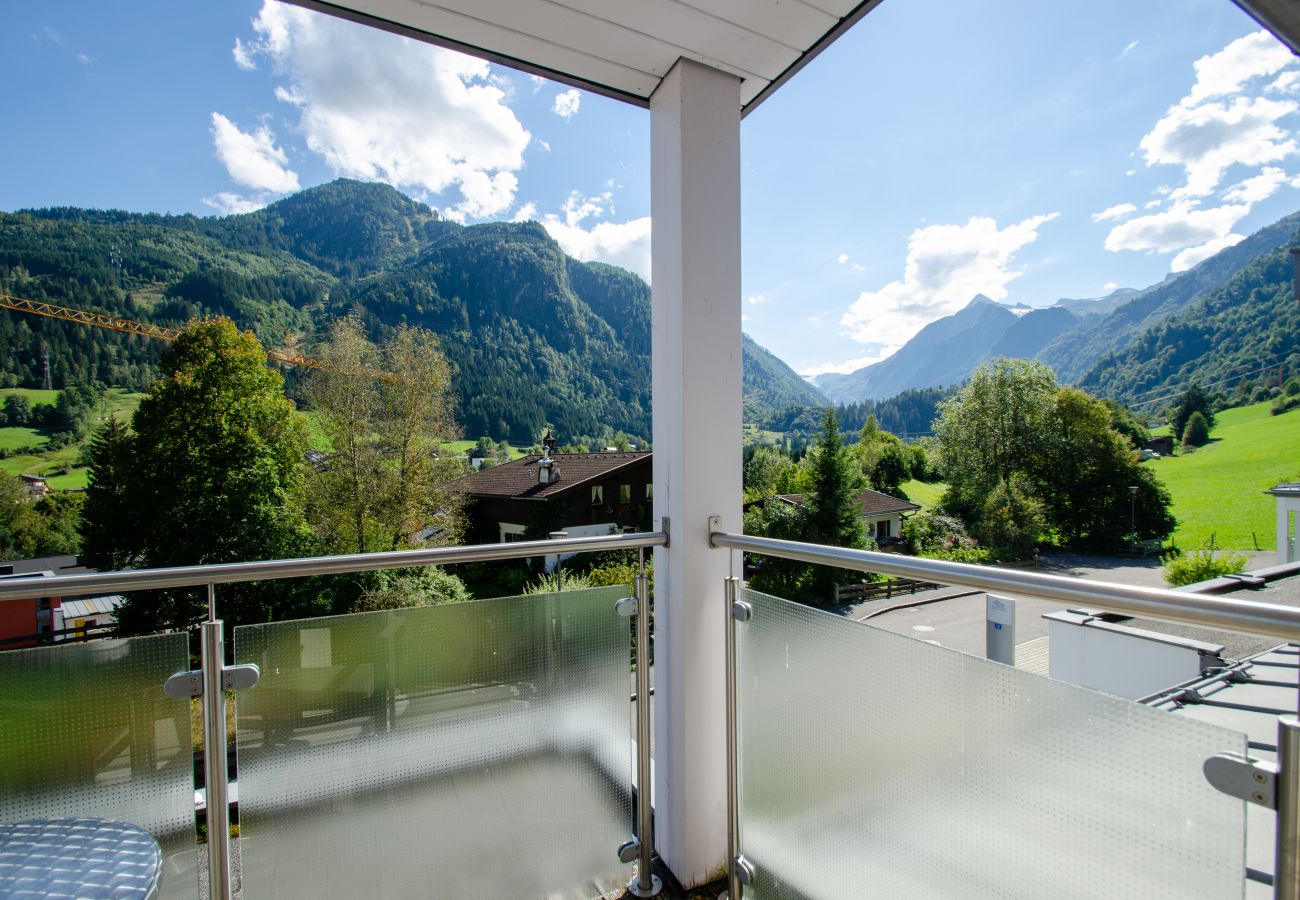 Apartment in Kaprun - Apartment Glacier View 12.6. with balcony