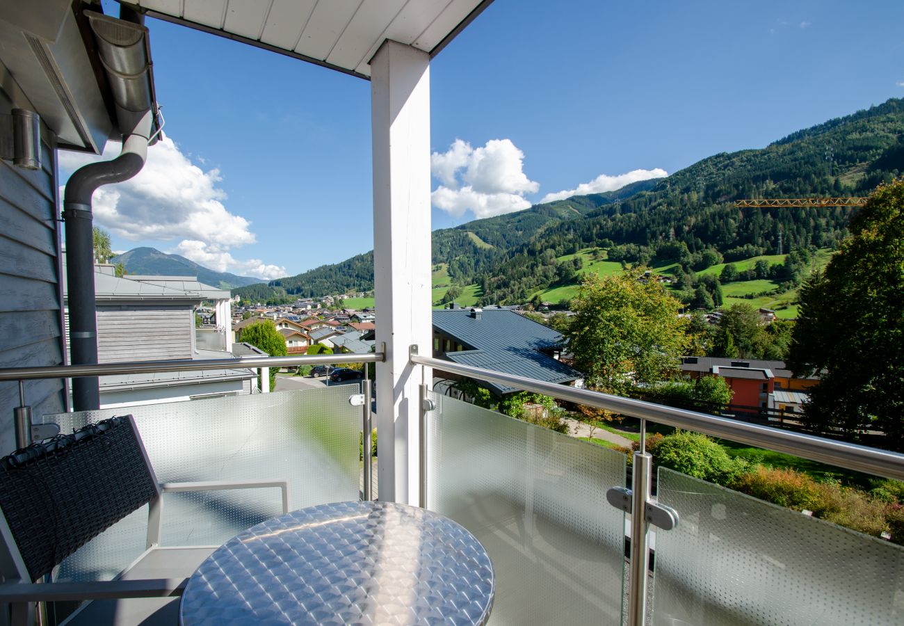 Apartment in Kaprun - Apartment Glacier View 12.6. with balcony