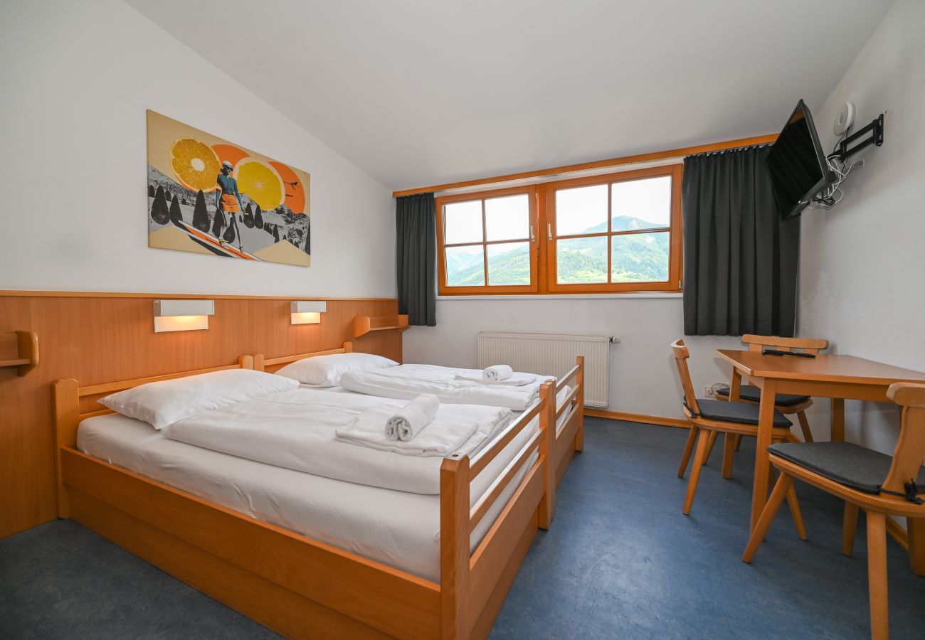 Studio in Zell am See - Schmitten 27 - Room 4 / 200m from ski lift
