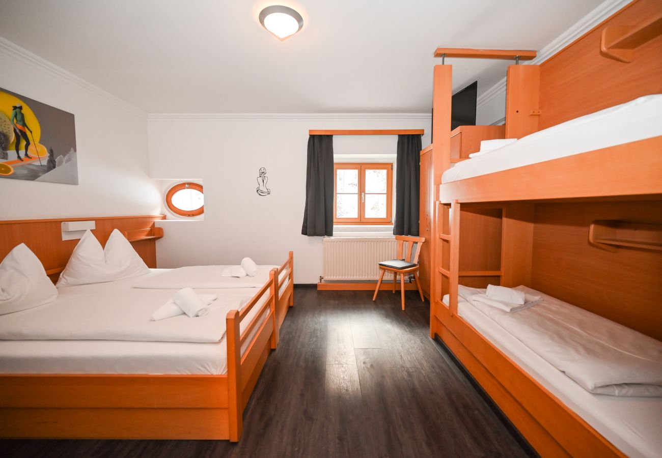 Studio in Zell am See - Schmitten 27 - Room 5 / 200m from ski lift