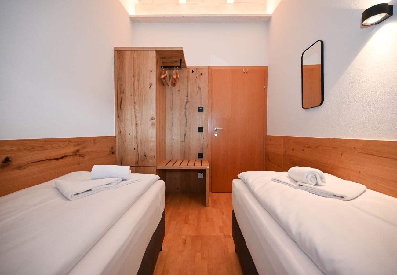 Apartment in Kaprun - Ski & Golf Suite 25: balcony, Maiskogel View