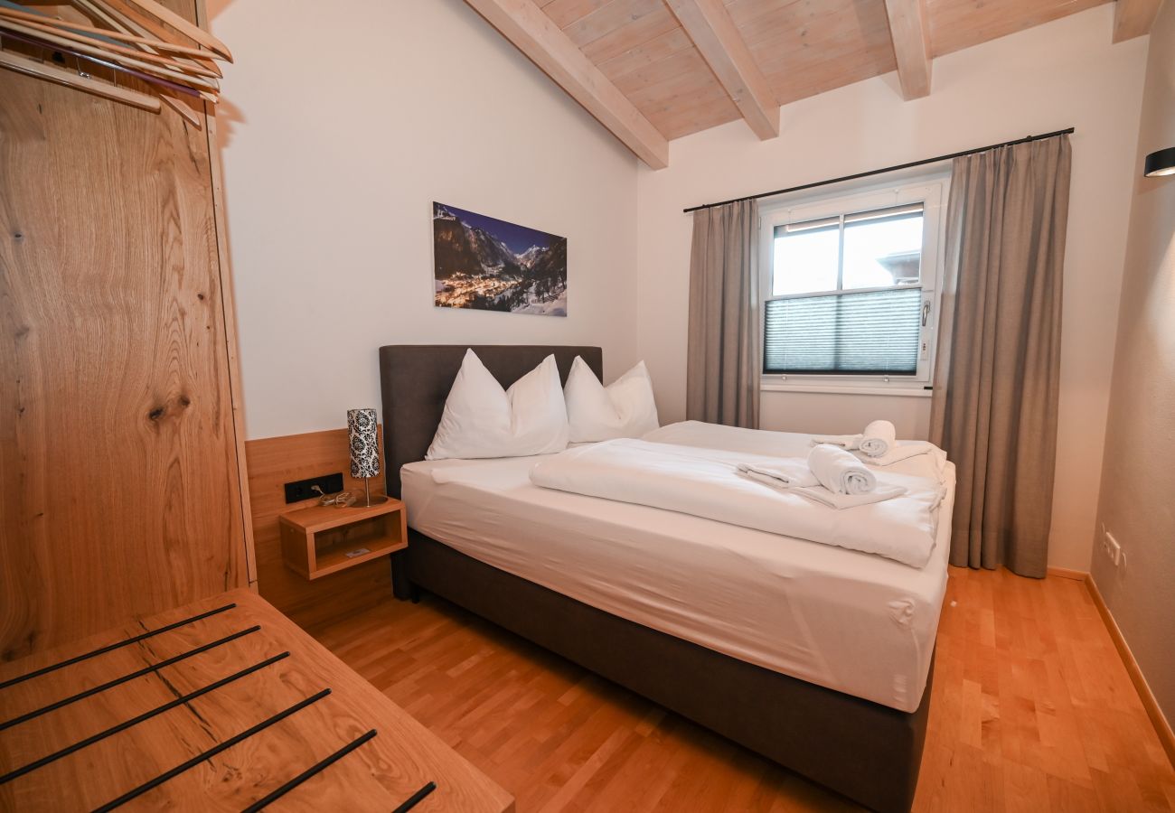 Apartment in Kaprun - Ski & Golf Suite 25: balcony, Maiskogel View