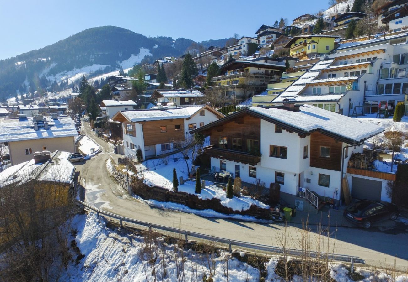 Ferienwohnung in Zell am See - Apartment LAKE VIEW - near ski lift and town