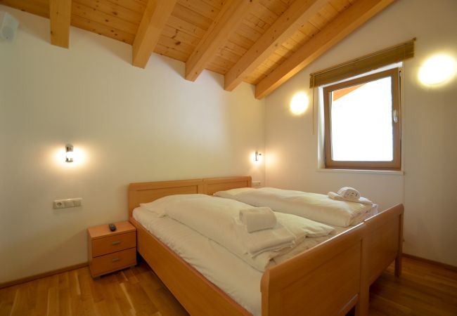 Ferienwohnung in Zell am See - Ski Chalet Jim / 300 m from ski lift Ferienwohnung in Zell am See - Ski Chalet Jim / 300 m from ski lift