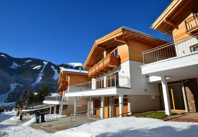 Ferienwohnung in Zell am See - Ski Chalet Jim / 300 m from ski lift Ferienwohnung in Zell am See - Ski Chalet Jim / 300 m from ski lift