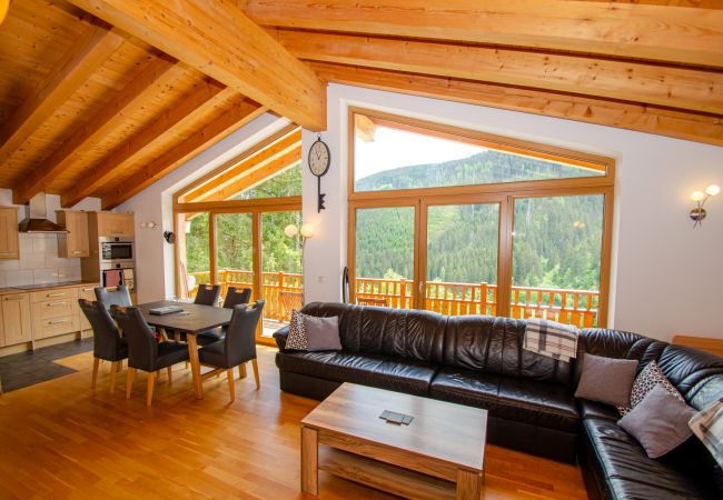 Ferienwohnung in Zell am See - Ski Chalet Jim / 300 m from ski lift Ferienwohnung in Zell am See - Ski Chalet Jim / 300 m from ski lift