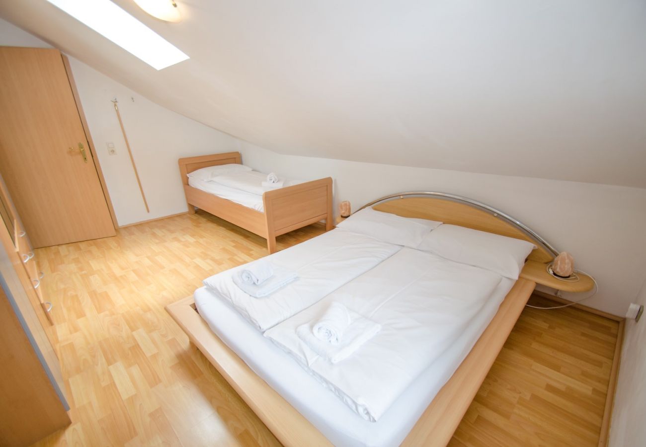 Ferienwohnung in Zell am See - Apartment 3-room-maisonette near ski lift and town