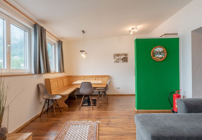 Ferienwohnung in Zell am See - Apartment ANBLICK - lake and mountain view Ferienwohnung in Zell am See - Apartment ANBLICK - lake and mountain view