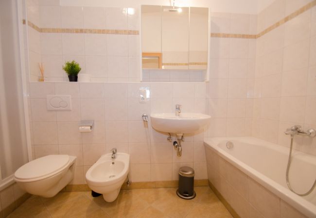 Ferienwohnung in Zell am See - Penthouse SEVEN / private roof terrace, lake view Ferienwohnung in Zell am See - Penthouse SEVEN / private roof terrace, lake view