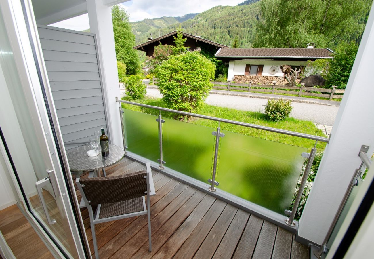 Ferienwohnung in Kaprun - Apartment Glacier View 14.2 with balcony