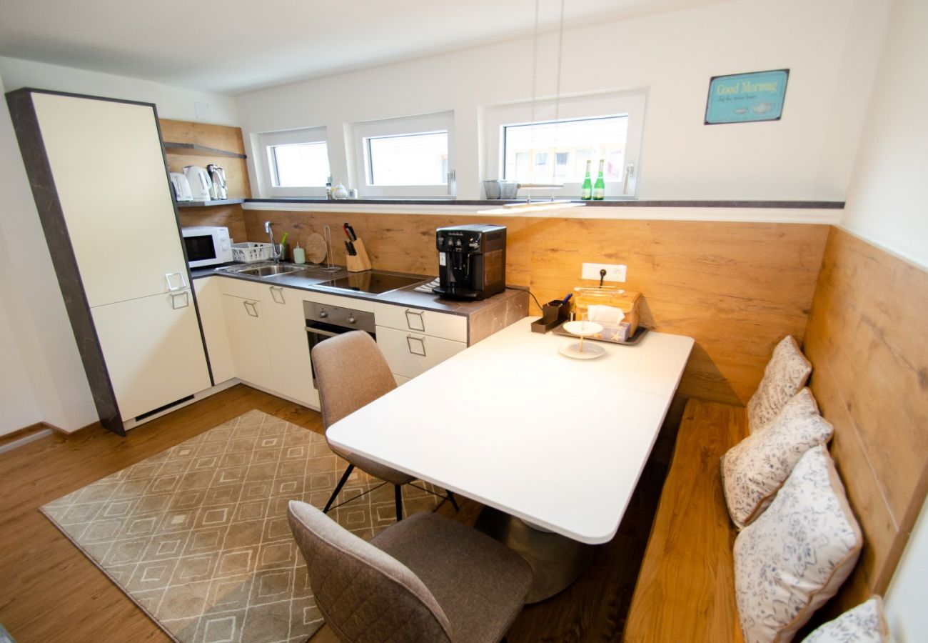 Ferienwohnung in Zell am See - Penthouse Zell City centre - near ski lift & lake