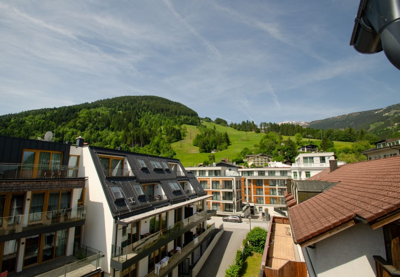 Ferienwohnung in Zell am See - Penthouse Zell City centre - near ski lift & lake