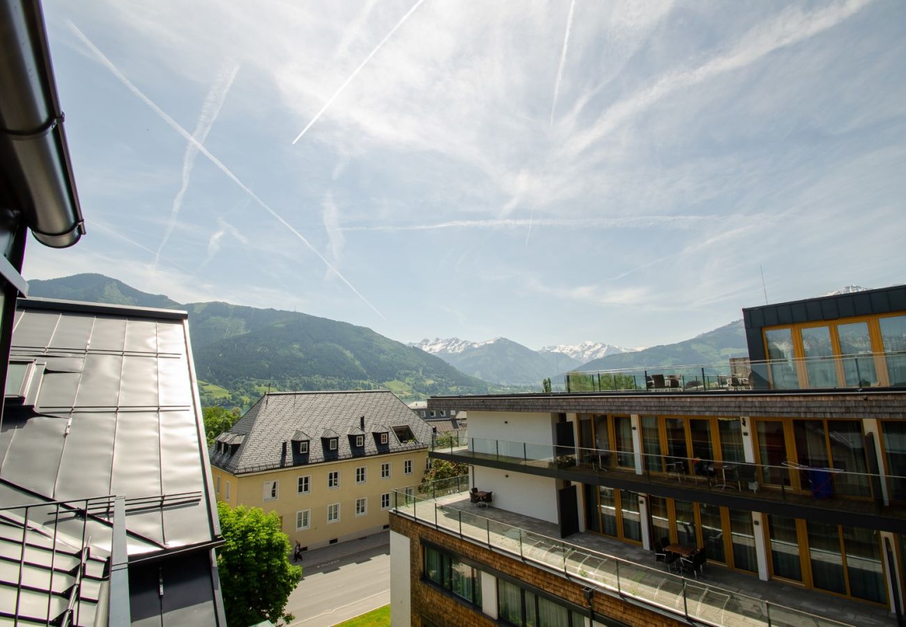 Ferienwohnung in Zell am See - Penthouse Zell City centre - near ski lift & lake