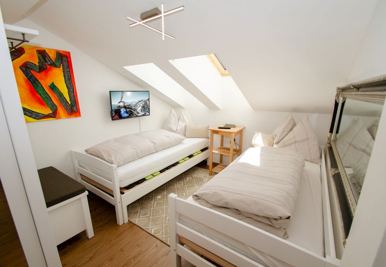 Ferienwohnung in Zell am See - Penthouse Zell City centre - near ski lift & lake
