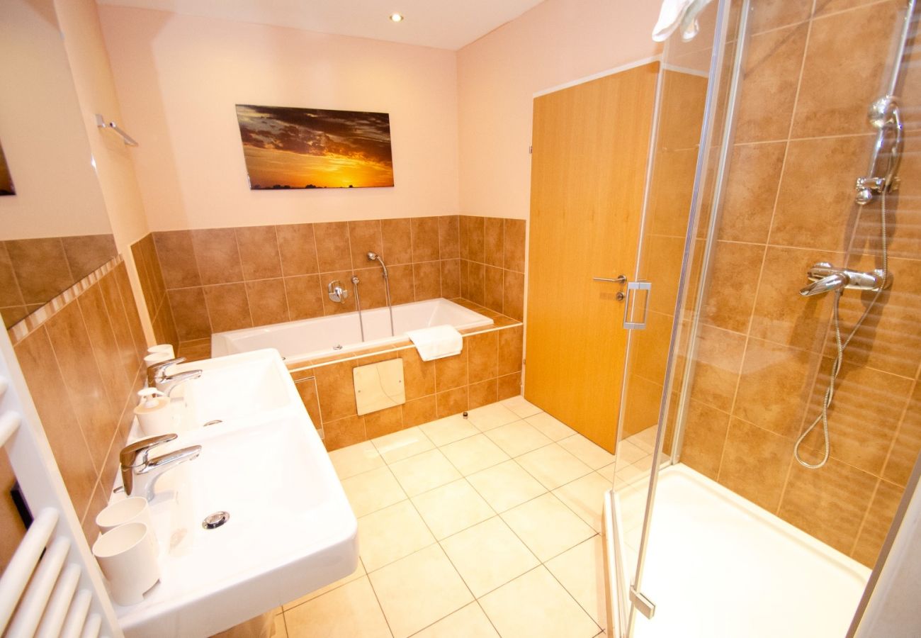 Ferienwohnung in Zell am See - Post Residence Apartments 4B, town, near ski lift