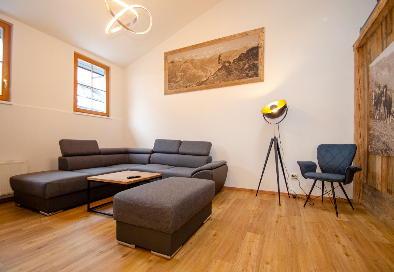 Ferienwohnung in Zell am See - Penthouse Maisonette Zell City - 150m from skilift