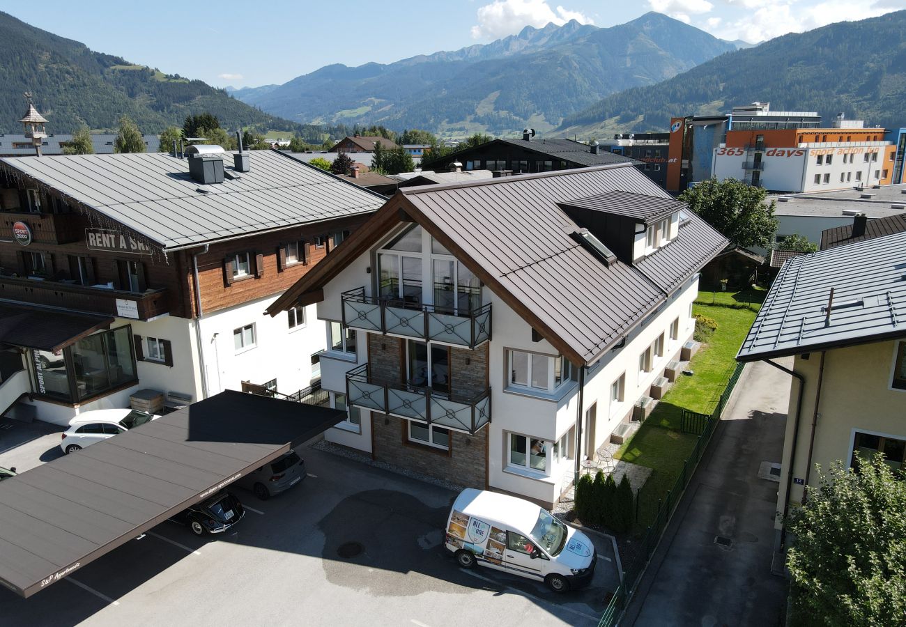 Ferienwohnung in Zell am See - Fourteen 2.2 Zell am See (S&P)