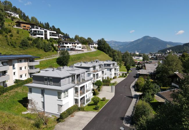 Ferienwohnung in Kaprun - Apartment Glacier View 12.1. with balcony