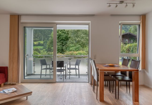 Ferienwohnung in Kaprun - Apartment Glacier View 12.1. with balcony Ferienwohnung in Kaprun - Apartment Glacier View 12.1. with balcony