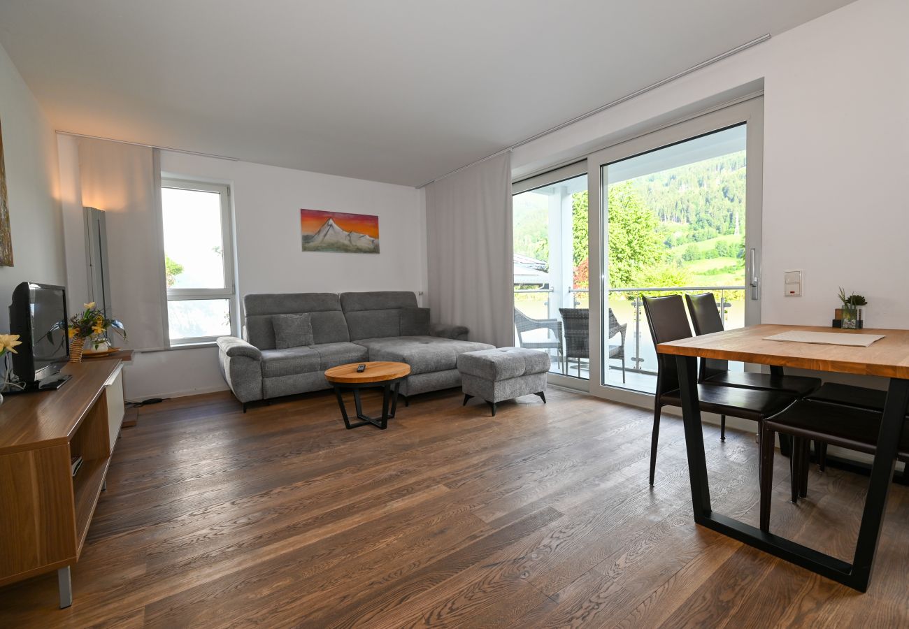 Ferienwohnung in Kaprun - Apartment Glacier View 12.1. with balcony