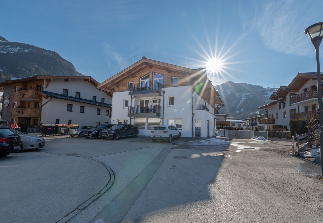 Ferienwohnung in Kaprun - Falken Suites ONE with garden