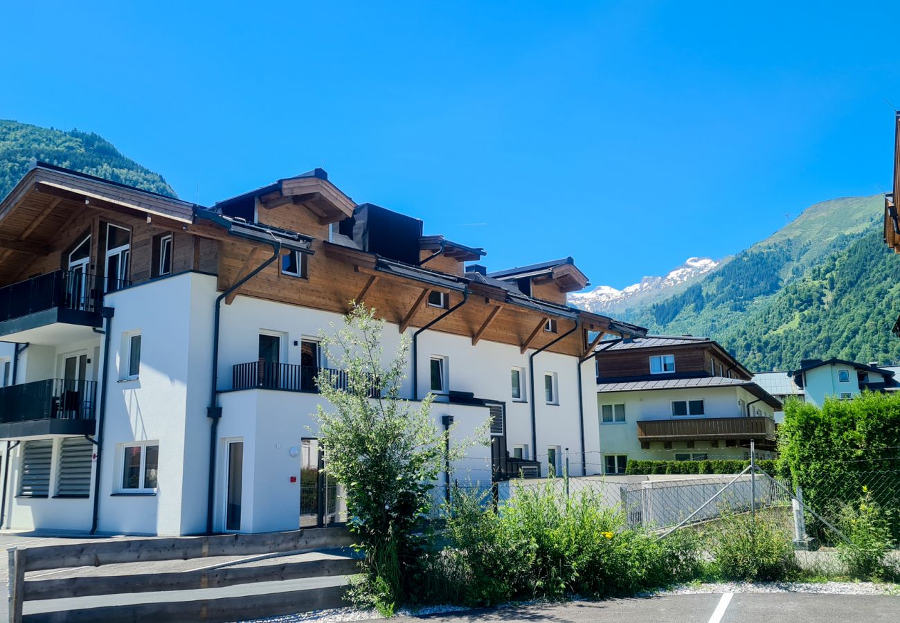 Ferienwohnung in Kaprun - Falken Suites ONE with garden