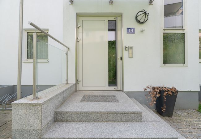 Ferienwohnung in Kaprun - Apartment Glacier View 14.6. with balcony Ferienwohnung in Kaprun - Apartment Glacier View 14.6. with balcony