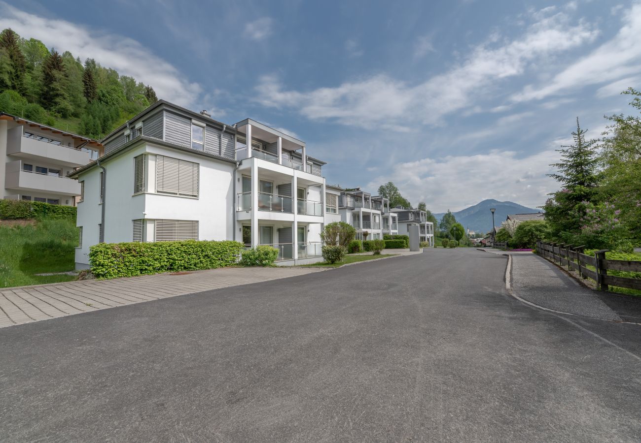 Ferienwohnung in Kaprun - Apartment Glacier View 14.6. with balcony