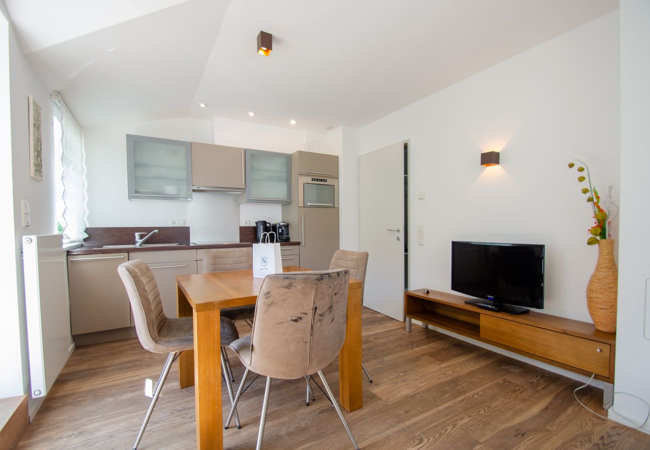 Ferienwohnung in Kaprun - Apartment Glacier View 12.6. with balcony
