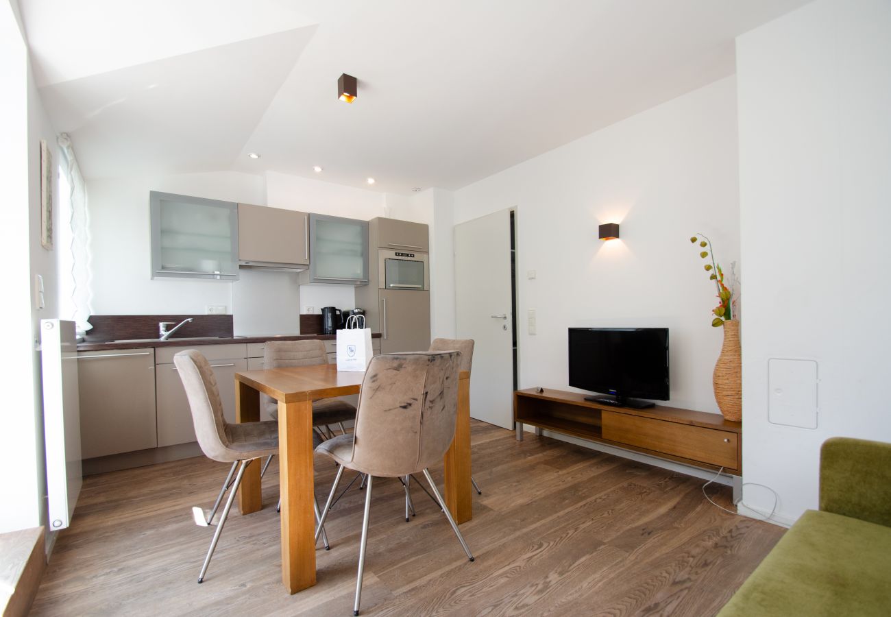 Ferienwohnung in Kaprun - Apartment Glacier View 12.6. with balcony