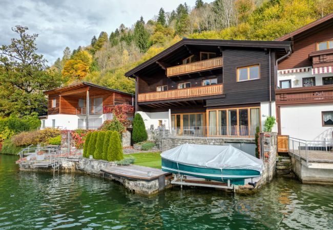 Ferienhaus in Zell am See - Finest Lakeside Villa Zell am See