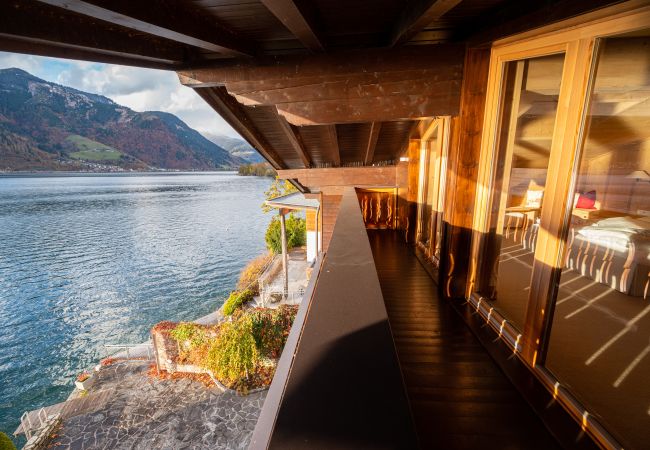 Ferienhaus in Zell am See - Finest Lakeside Villa Zell am See