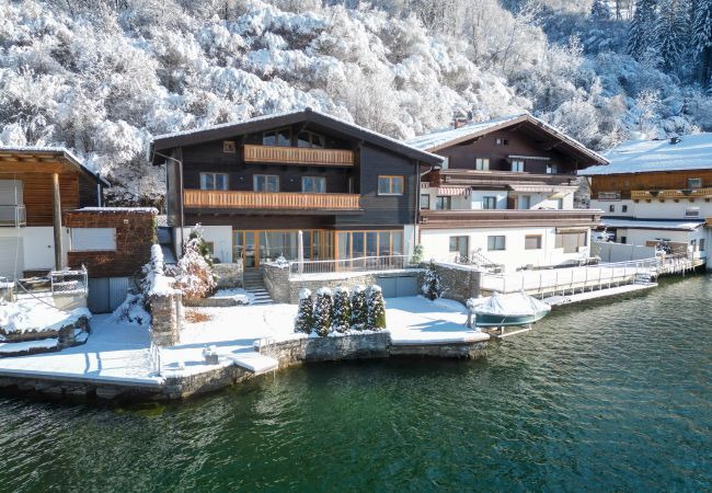  in Zell am See - Finest Lakeside Villa Zell am See