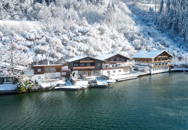 Ferienhaus in Zell am See - Finest Lakeside Villa Zell am See