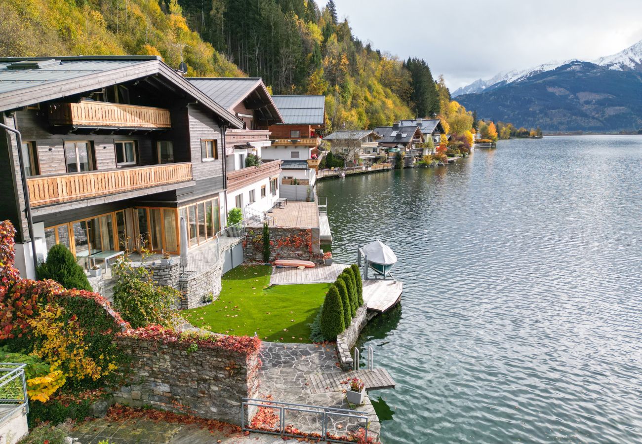 Ferienhaus in Zell am See - Finest Lakeside Villa Zell am See