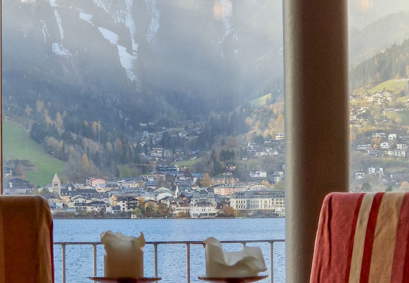 Ferienhaus in Zell am See - Finest Lakeside Villa Zell am See