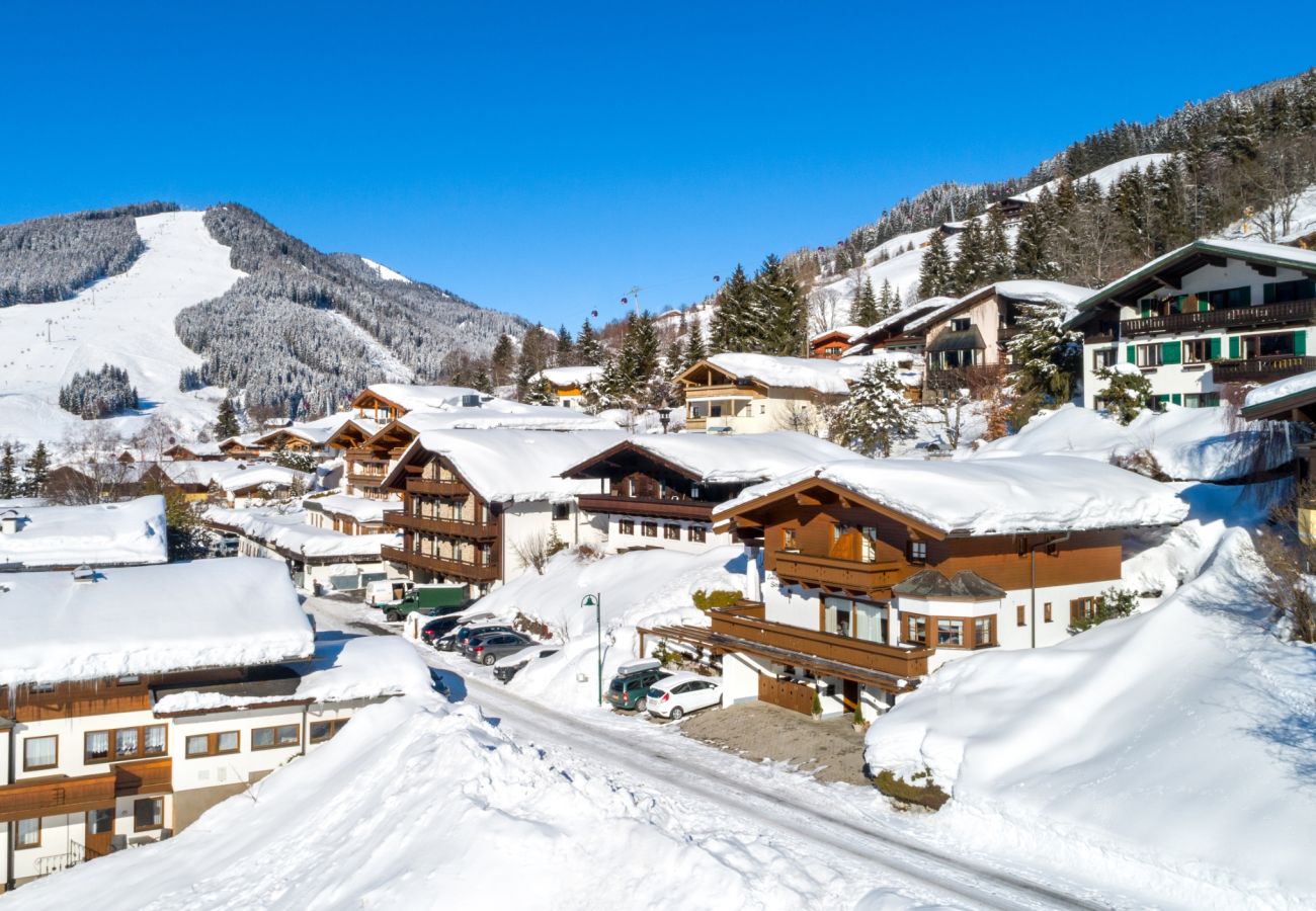 Ferienwohnung in Saalbach - Landhaus Simone - Gipfelnest - Joker Card