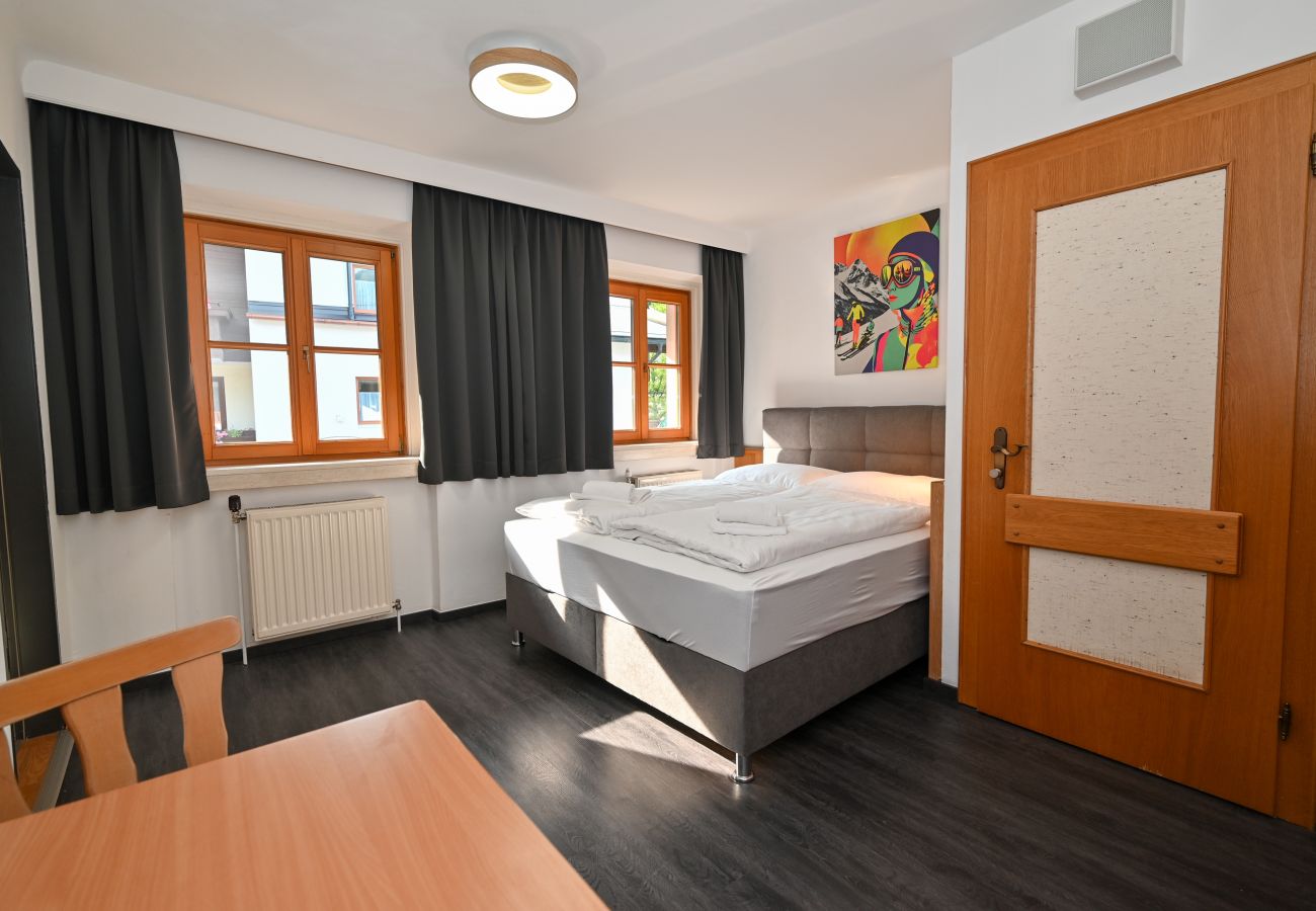Studio in Zell am See - Schmitten 27 - Room 1 / 200m from ski lift